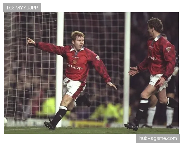 斯科尔斯本赛季加强中场传球精准度，主导比赛节奏提升曼联进攻效率